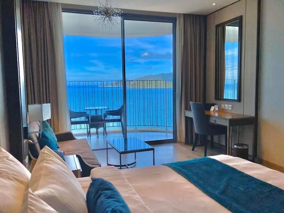 Tropical Ocean Escape Nha Trang Apartamento 0*,  Vietname
